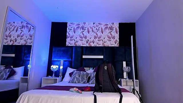 Snapshot of GiselOrtiz chatting on 03/25/26, 10:32 GiselOrtiz online show from 03/25/26, 10:32