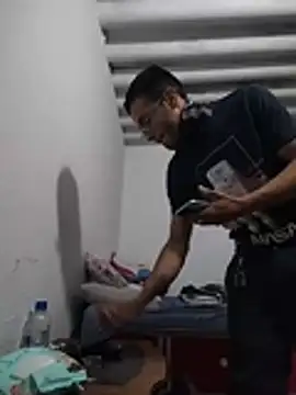 Danielitohot23cm online show from 12/16/25, 11:21