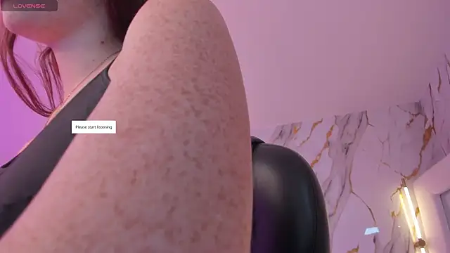 Snapshot of CorinneRusso chatting on 04/26/26, 12:25 CorinneRusso online show from 04/26/26, 12:25