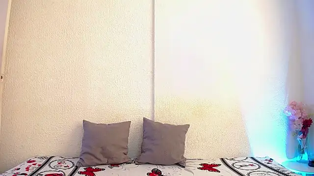 Snapshot of _joanne_and_oliver_ chatting on 09/12/25, 04:51  joanne and oliver  online show from 09/12/25, 04:51