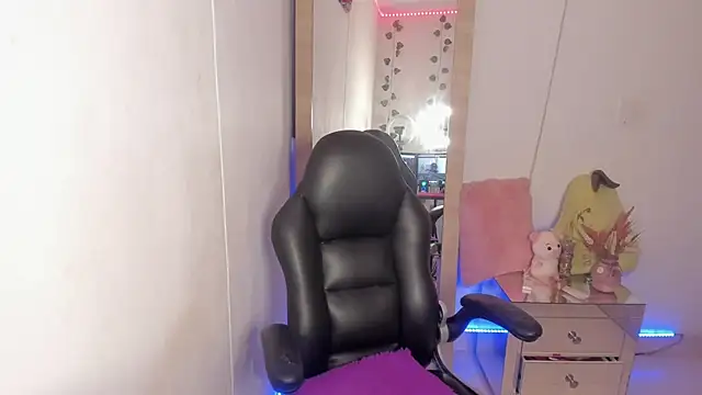 hellensexy online show from 12/29/24, 03:57