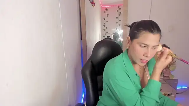 hellensexy online show from 01/05/25, 03:55