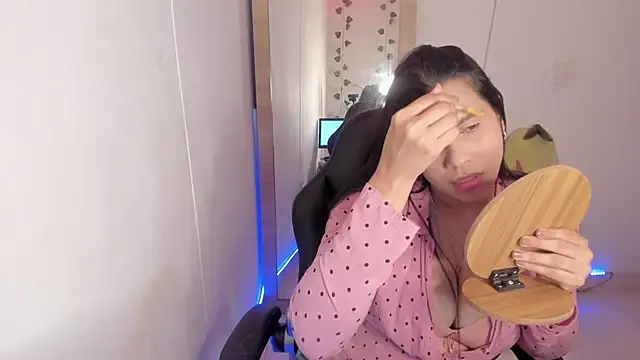 hellensexy online show from 01/14/25, 10:02