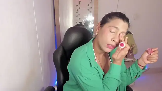 hellensexy online show from 01/25/25, 08:42