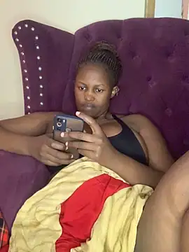 Snapshot of Adory550 chatting on 01/17/25, 04:28 Adory550 online show from 01/17/25, 04:28