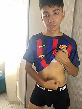 Leonarrrd 01 online show from 12/19/24, 06:12