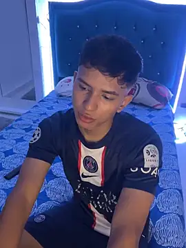 Leonarrrd 01 online show from 01/18/25, 03:20