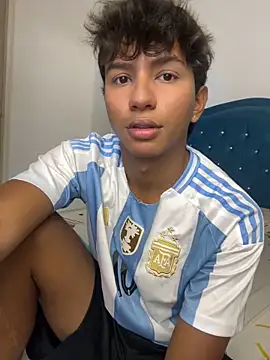 Leonarrrd 01 online show from 09/20/25, 11:28