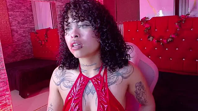 Snapshot of miahernadez303av chatting on 02/13/26, 03:57 miahernadez303av online show from 02/13/26, 03:57