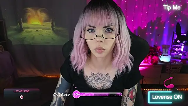 Snapshot of Kerry_Kirk chatting on 03/18/26, 07:39 Kerry Kirk online show from 03/18/26, 07:39