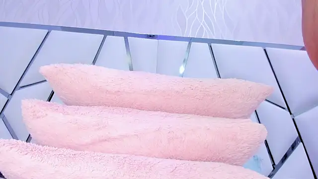  aurora18  online show from 01/22/25, 10:29