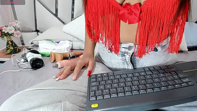  aurora18  online show from 09/27/25, 03:11