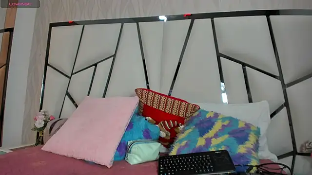  aurora18  online show from 01/09/26, 03:20