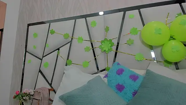 Snapshot of _aurora18_ chatting on 03/18/26, 03:09 aurora18 online show from 03/18/26, 03:09