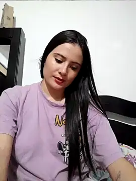 Snapshot of Zoe_Clark_ chatting on 12/19/24, 02:34 Zoe Clark online show from 12/19/24, 02:34