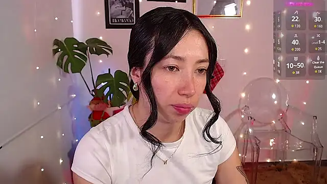 Snapshot of lilyy_evanss chatting on 12/06/24, 09:57 lilyy evanss online show from 12/06/24, 09:57