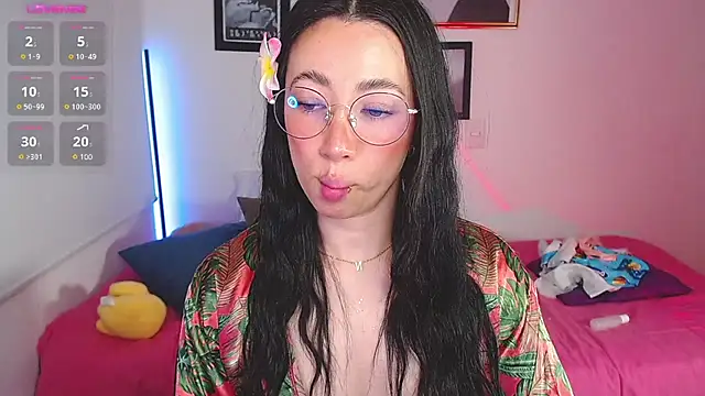 Snapshot of lilyy_evanss chatting on 02/20/25, 01:57 lilyy evanss online show from 02/20/25, 01:57