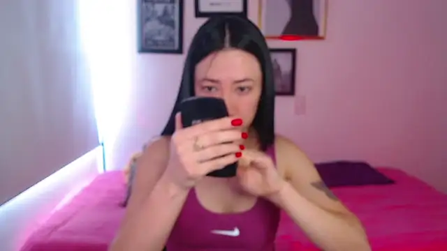 Snapshot of lilyy_evanss chatting on 02/28/25, 08:18 lilyy evanss online show from 02/28/25, 08:18