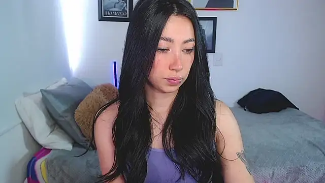 Snapshot of lilyy_evanss chatting on 03/20/25, 10:07 lilyy evanss online show from 03/20/25, 10:07