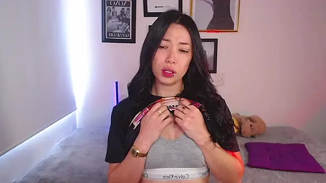 Snapshot of lilyy_evanss chatting on 03/22/25, 07:09 lilyy evanss online show from 03/22/25, 07:09