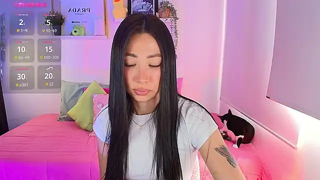 Snapshot of lilyy_evanss chatting on 09/29/25, 08:35 lilyy evanss online show from 09/29/25, 08:35