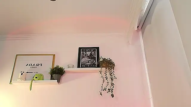 Snapshot of lilyy_evanss chatting on 11/09/25, 08:29 lilyy evanss online show from 11/09/25, 08:29