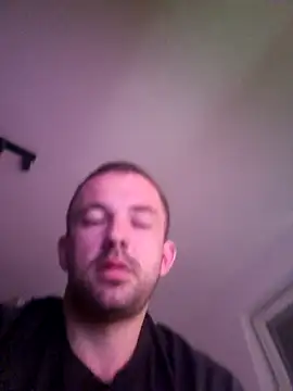 Snapshot of magicSeX4You chatting on 11/06/25, 10:10 magicSeX4You online show from 11/06/25, 10:10