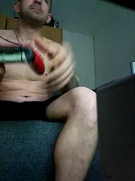 Snapshot of magicSeX4You chatting on 12/02/25, 10:38 magicSeX4You online show from 12/02/25, 10:38