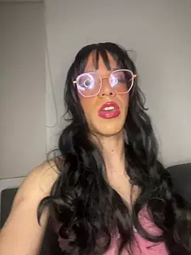 Snapshot of danielagh29 chatting on 01/06/25, 02:37 danielagh29 online show from 01/06/25, 02:37