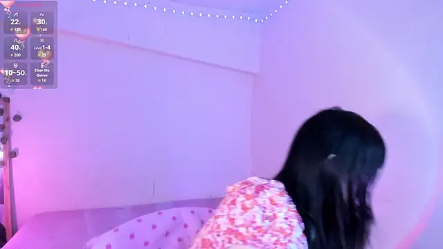 Snapshot of Anastasia1213 chatting on 11/06/25, 01:06 Anastasia1213 online show from 11/06/25, 01:06