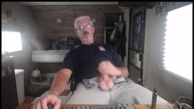 Di9ital069 online show from 10/25/25, 08:14