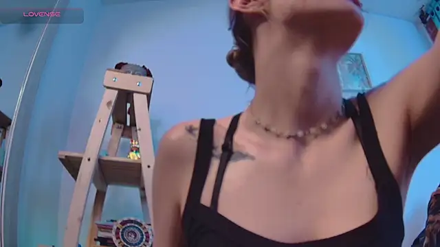 Lucy Princes online show from 02/26/25, 05:20