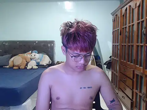 Snapshot of Prince_hottie chatting on 07/11/26, 05:15 Prince hottie online show from 07/11/26, 05:15