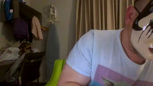 Snapshot of Buddy_Cuck chatting on 03/04/26, 01:11 Buddy Cuck online show from 03/04/26, 01:11
