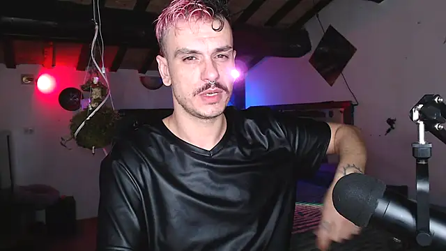 Snapshot of cek_186 chatting on 02/07/25, 06:24 cek 186 online show from 02/07/25, 06:24