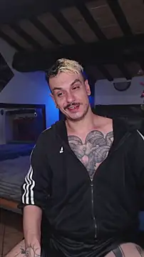 Snapshot of cek_186 chatting on 02/11/25, 08:20 cek 186 online show from 02/11/25, 08:20