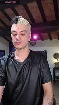 Snapshot of cek_186 chatting on 02/15/25, 07:38 cek 186 online show from 02/15/25, 07:38