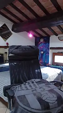 Snapshot of cek_186 chatting on 02/16/25, 08:10 cek 186 online show from 02/16/25, 08:10