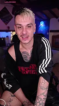 Snapshot of cek_186 chatting on 02/16/25, 09:27 cek 186 online show from 02/16/25, 09:27