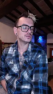 Snapshot of cek_186 chatting on 02/23/25, 07:44 cek 186 online show from 02/23/25, 07:44