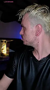 Snapshot of cek_186 chatting on 02/23/25, 06:56 cek 186 online show from 02/23/25, 06:56