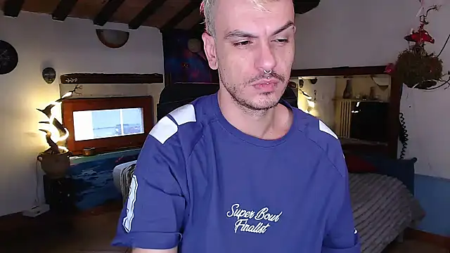 Snapshot of cek_186 chatting on 02/25/25, 08:25 cek 186 online show from 02/25/25, 08:25