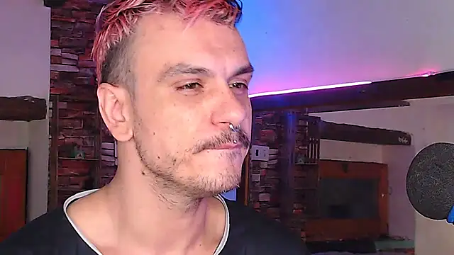 Snapshot of cek_186 chatting on 03/10/25, 07:18 cek 186 online show from 03/10/25, 07:18