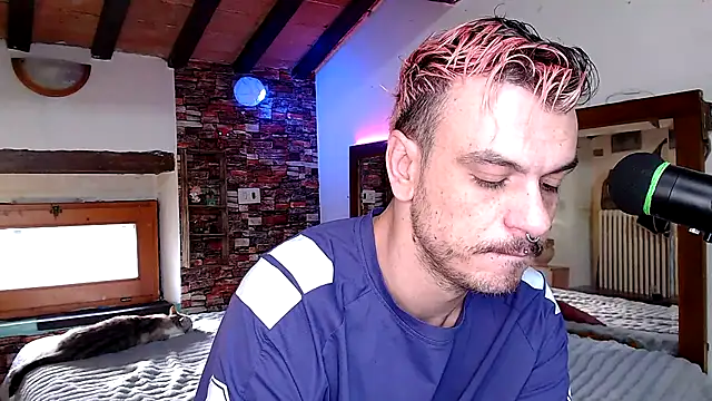 Snapshot of cek_186 chatting on 03/13/25, 07:09 cek 186 online show from 03/13/25, 07:09