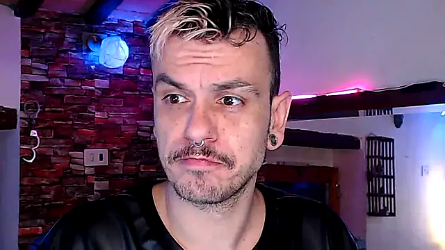 Snapshot of cek_186 chatting on 03/16/25, 06:55 cek 186 online show from 03/16/25, 06:55