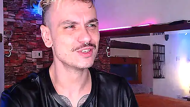 Snapshot of cek_186 chatting on 03/18/25, 06:26 cek 186 online show from 03/18/25, 06:26