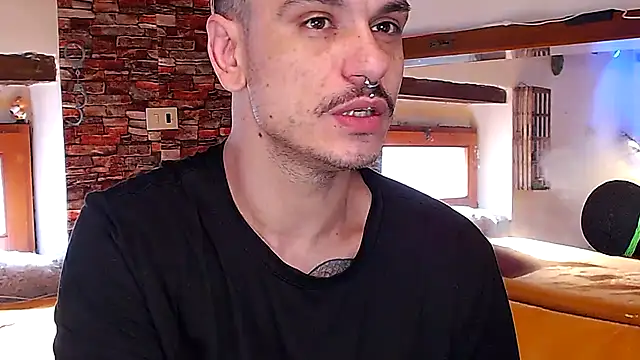 Snapshot of cek_186 chatting on 03/19/25, 08:01 cek 186 online show from 03/19/25, 08:01