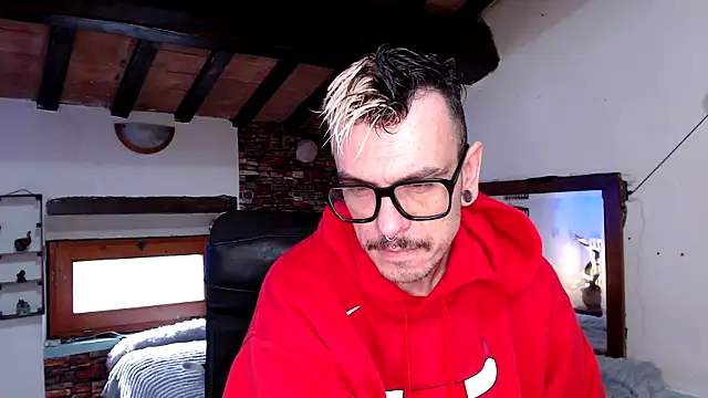 Snapshot of cek_186 chatting on 03/23/25, 08:15 cek 186 online show from 03/23/25, 08:15