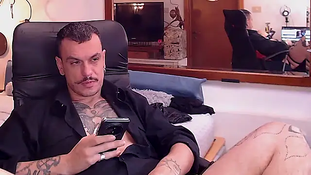 Snapshot of cek_186 chatting on 09/12/25, 06:35 cek 186 online show from 09/12/25, 06:35