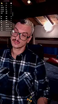 Snapshot of cek_186 chatting on 10/18/25, 06:37 cek 186 online show from 10/18/25, 06:37